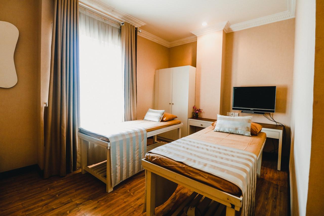 Reddoorz Premium @Jalan Jendral Sudirman Palembang Hotel Exterior foto
